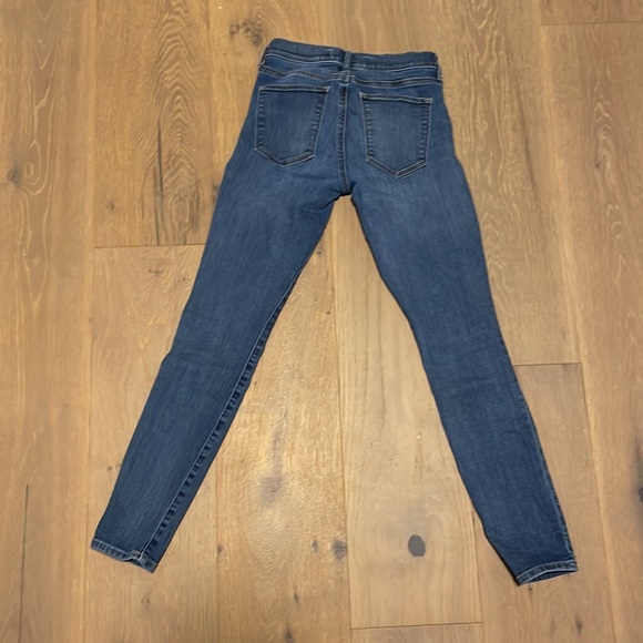 GAP skinny jeans - Picture 3 of 3